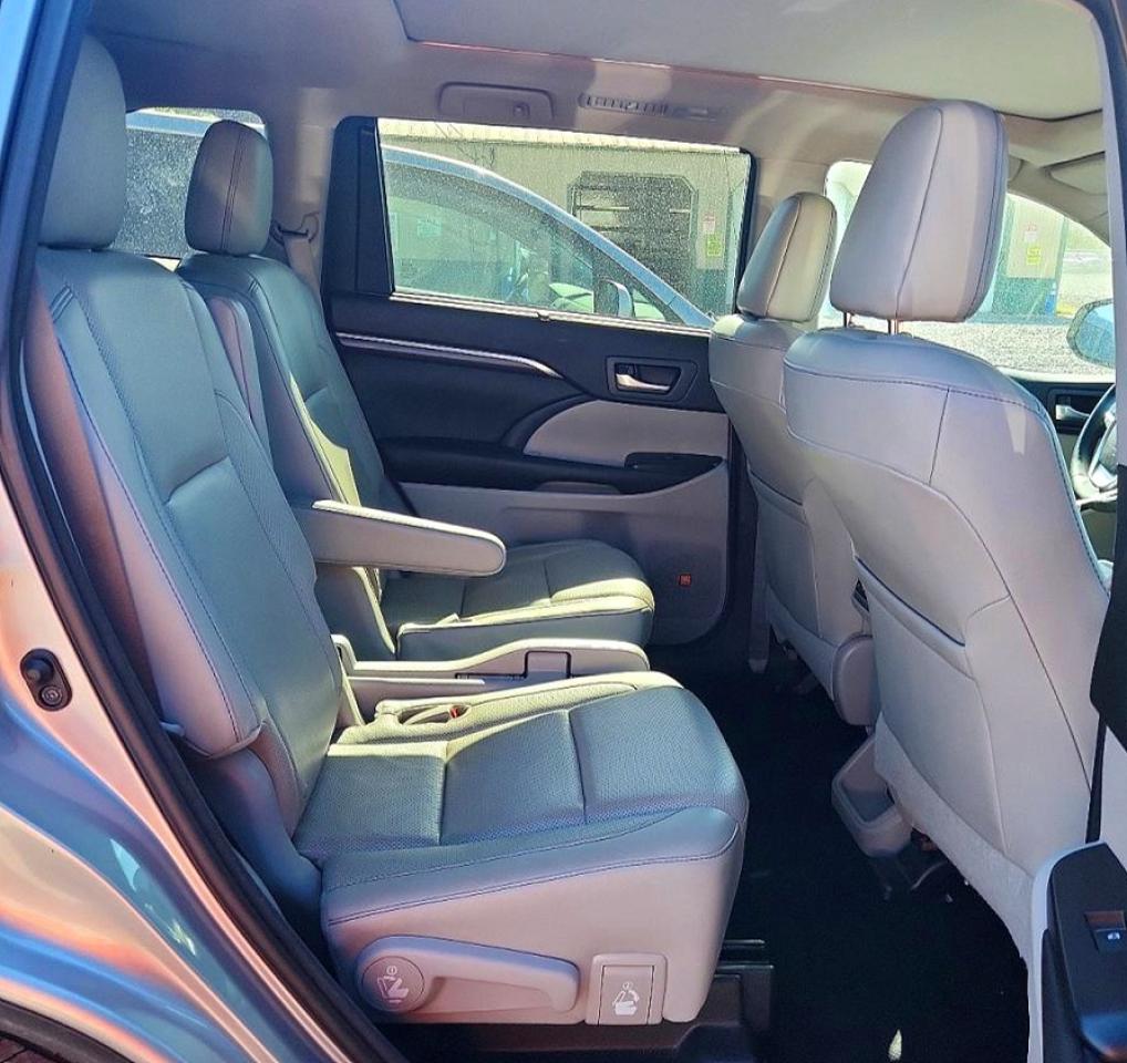 Toyota Highlander Limited Platinum