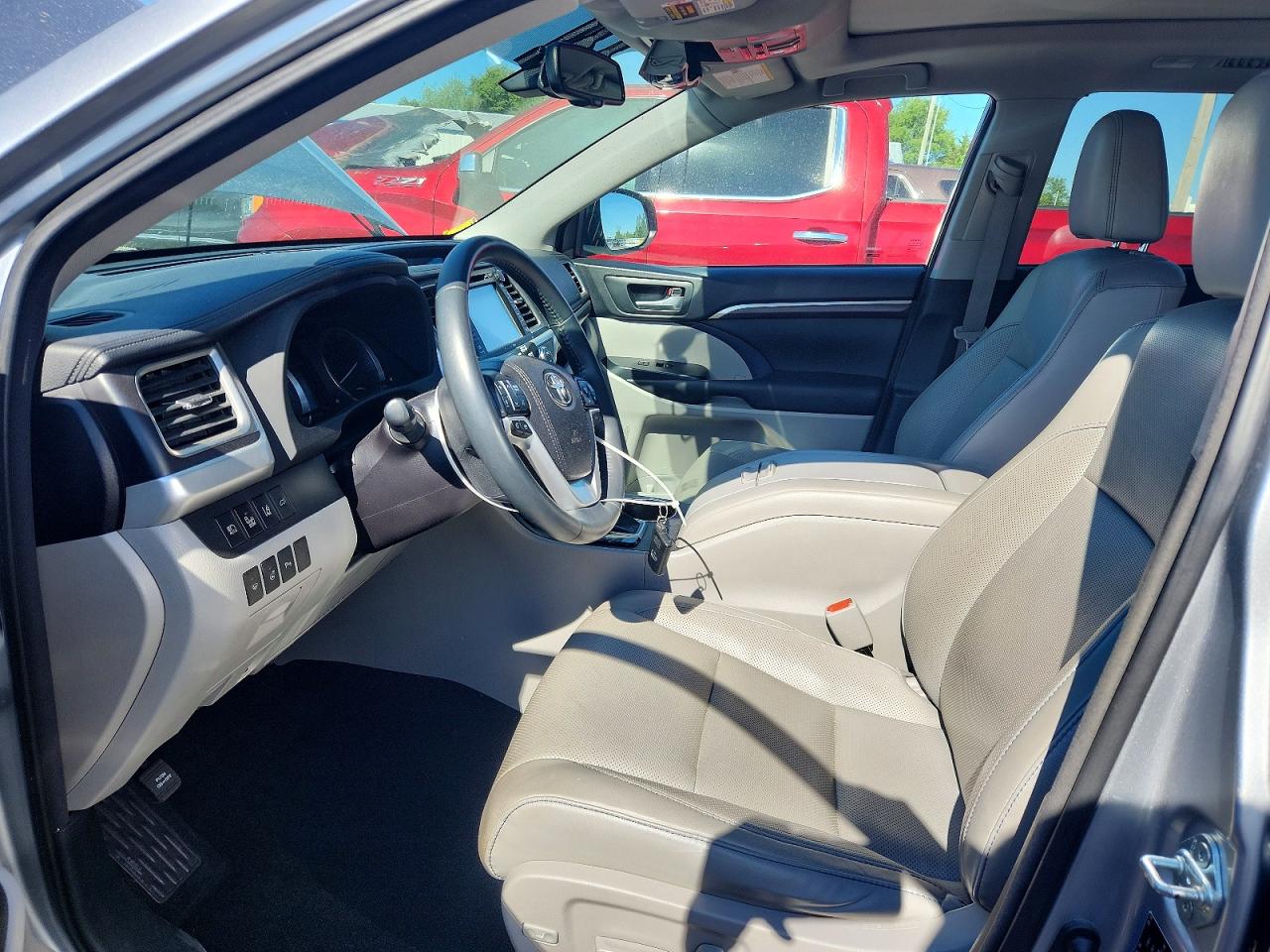 Toyota Highlander Limited Platinum