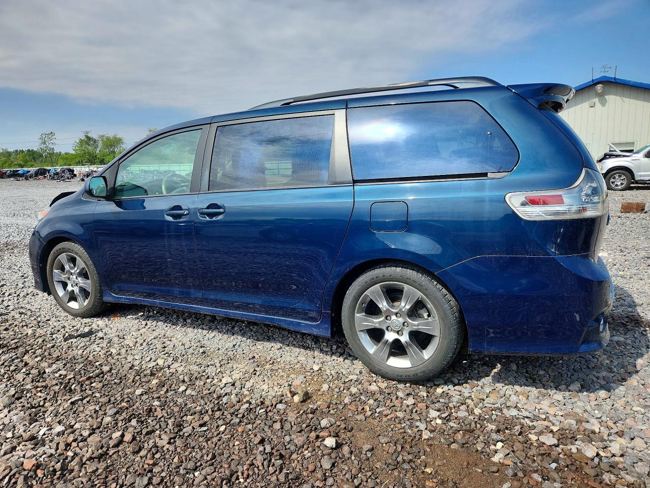 Toyota Sienna Sport