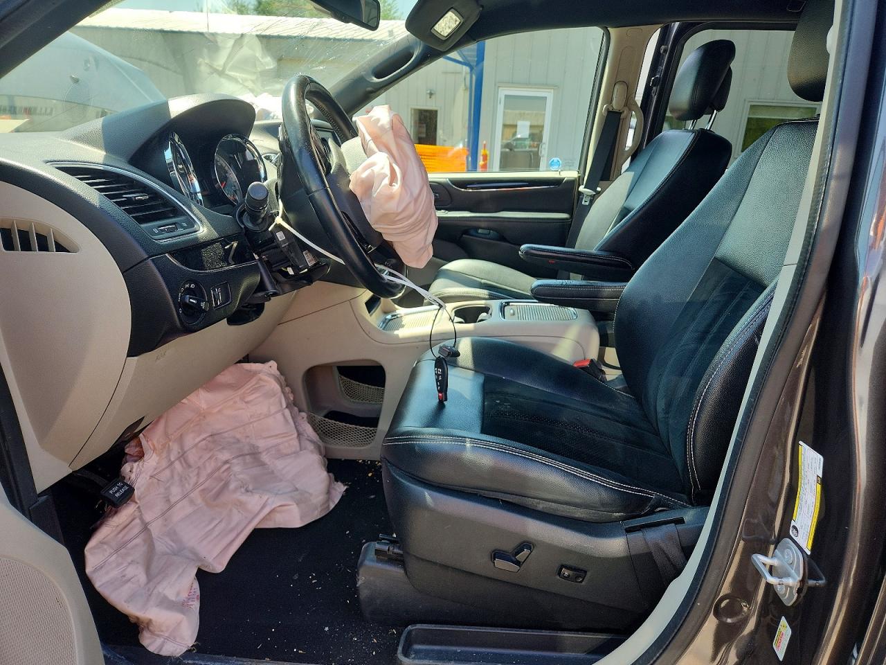 Dodge Caravan Sxt