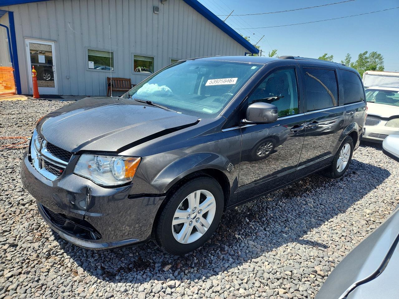 Salvage Dodge Caravan Image