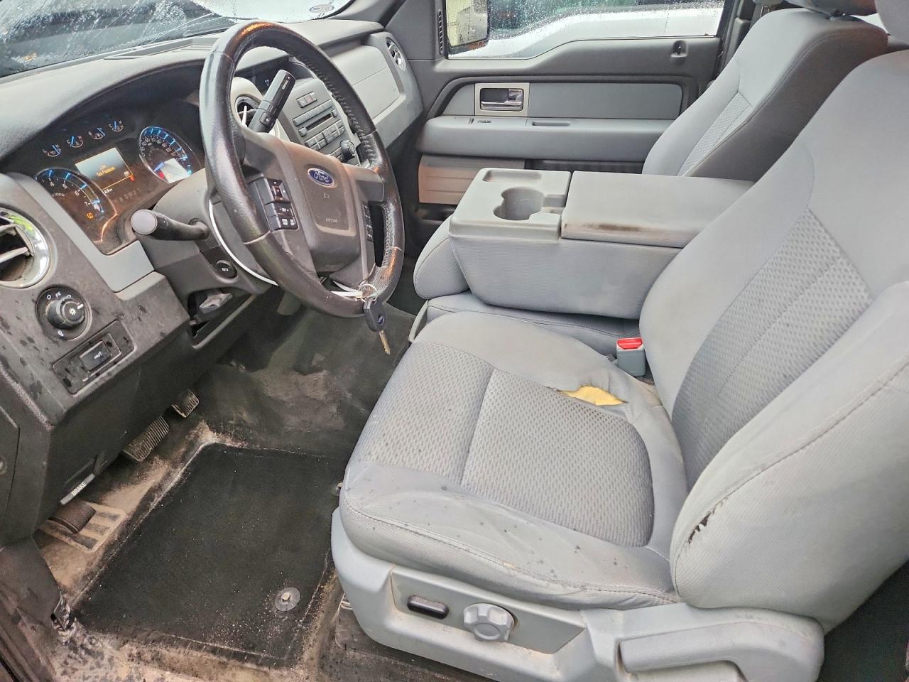 Ford F-150 Super Cab