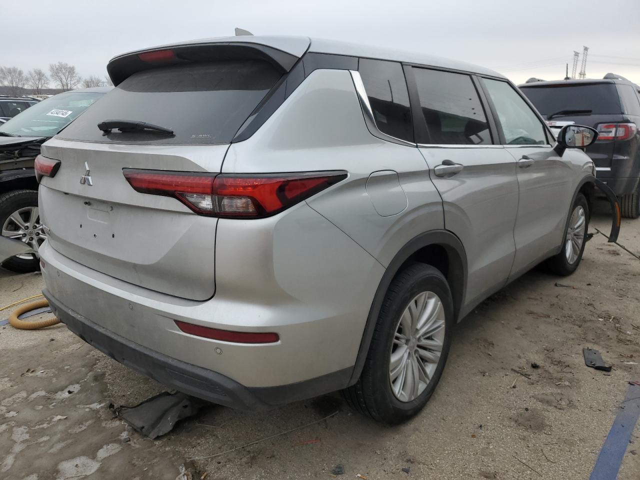 Mitsubishi Outlander Es