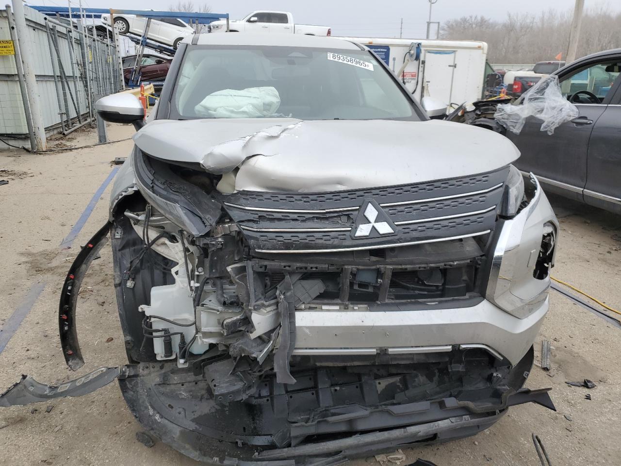 Mitsubishi Outlander Es