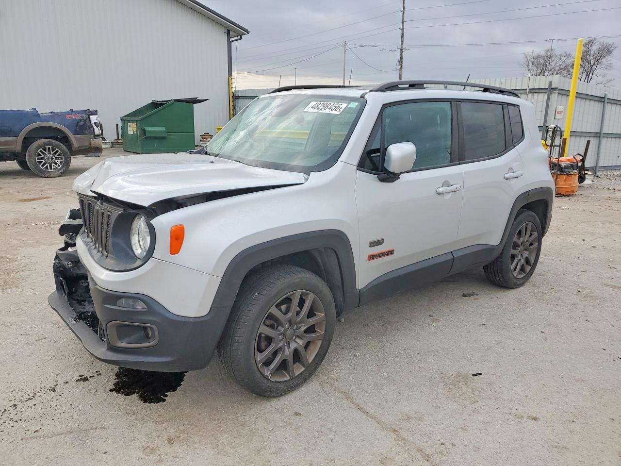 Salvage Jeep Renegade Image