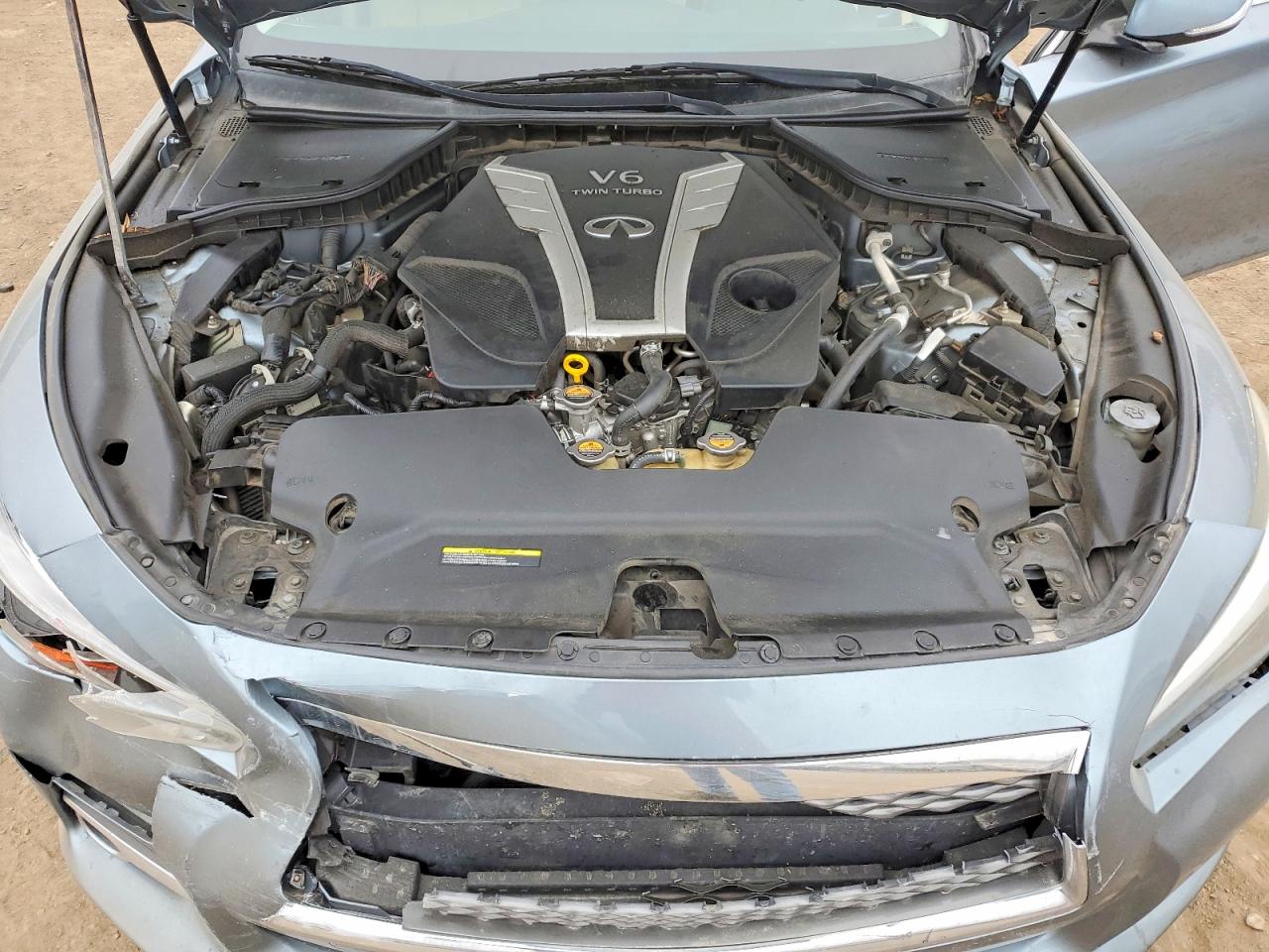 INFINITI Q50 3.0t P 3.0t Premium