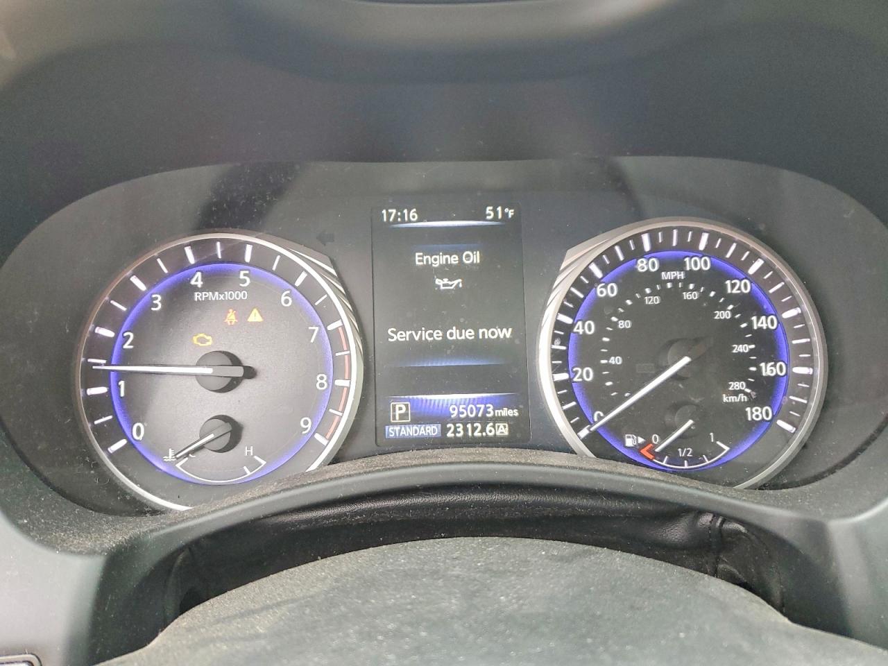 INFINITI Q50 3.0t P 3.0t Premium