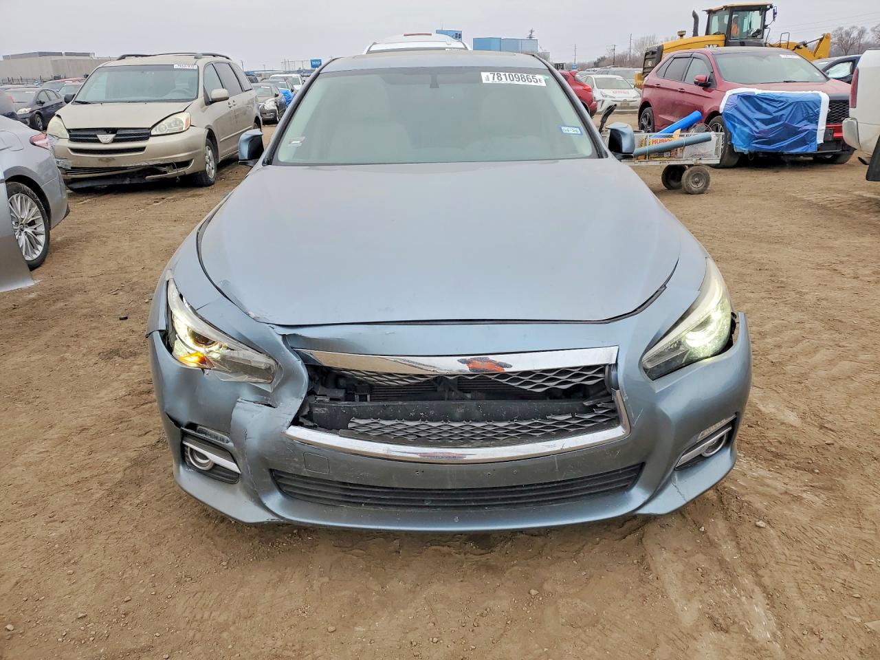 INFINITI Q50 3.0t P 3.0t Premium