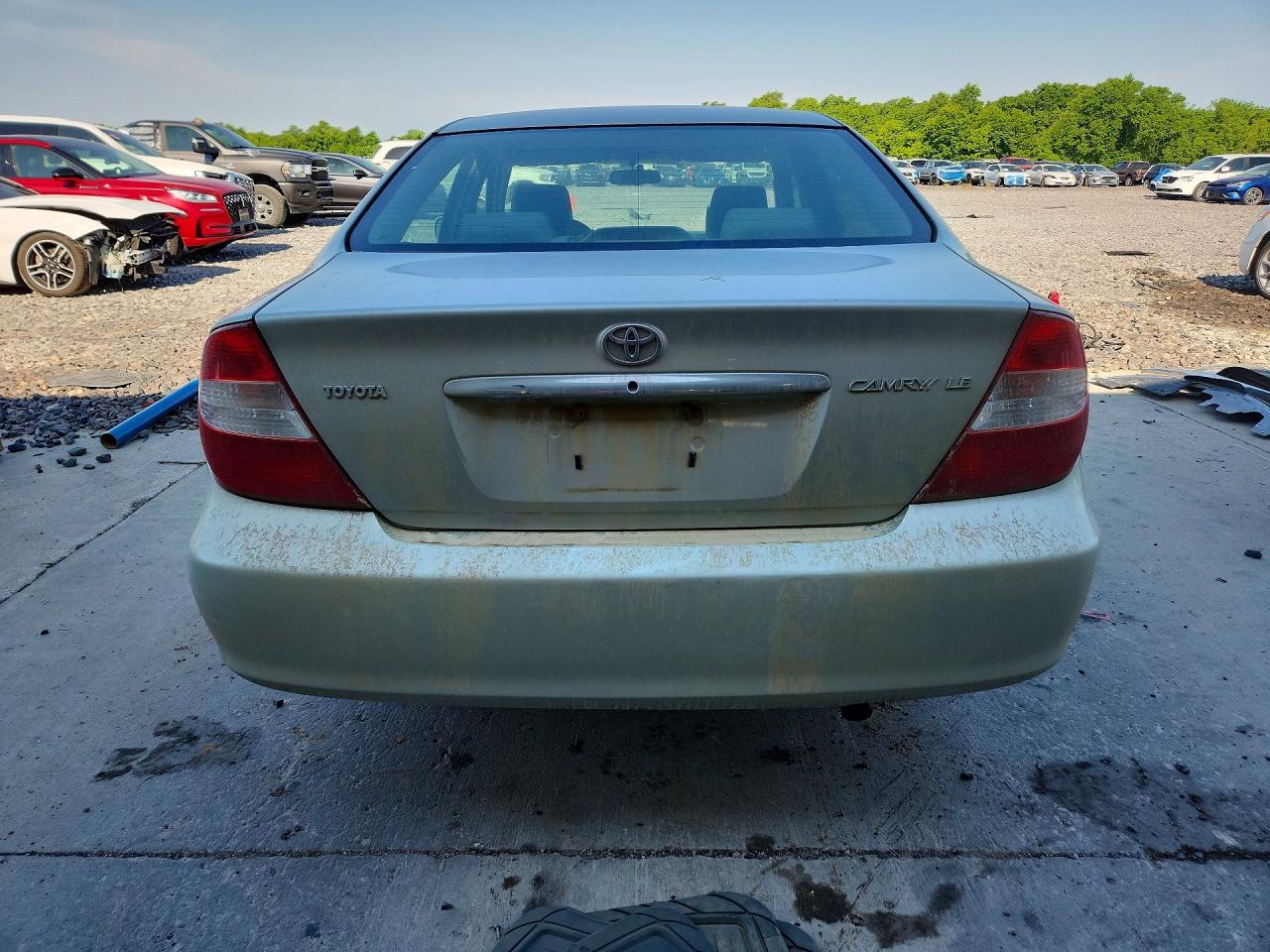 Toyota Camry Le