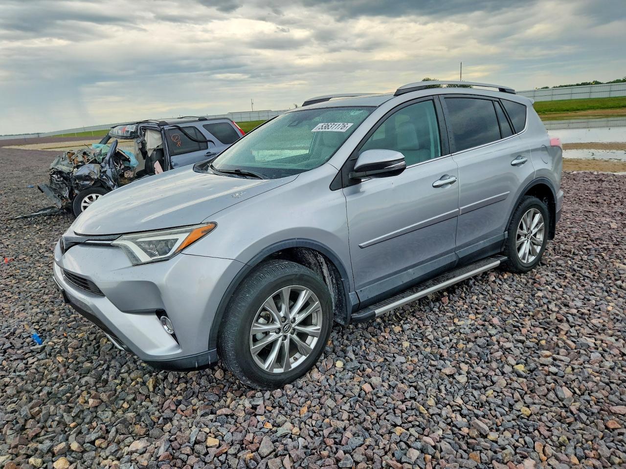 Salvage Toyota RAV4 Image