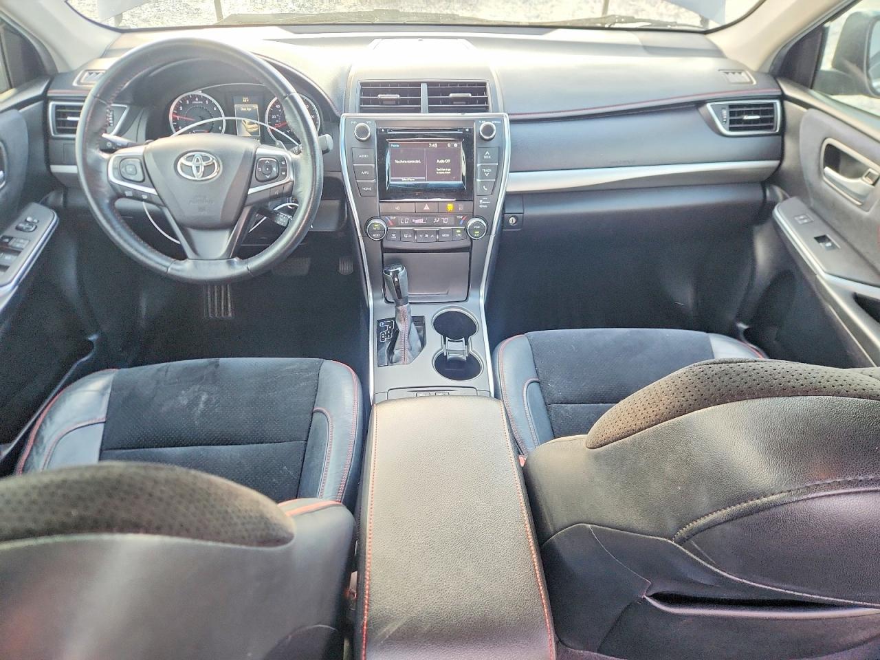 Toyota Camry Xse