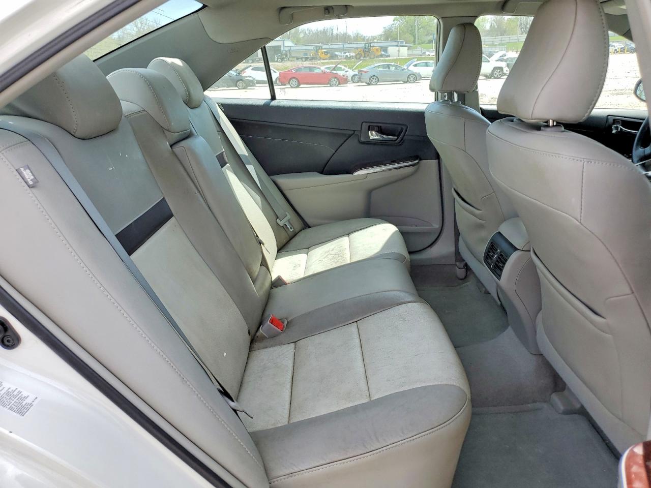 Toyota Camry Xle V6