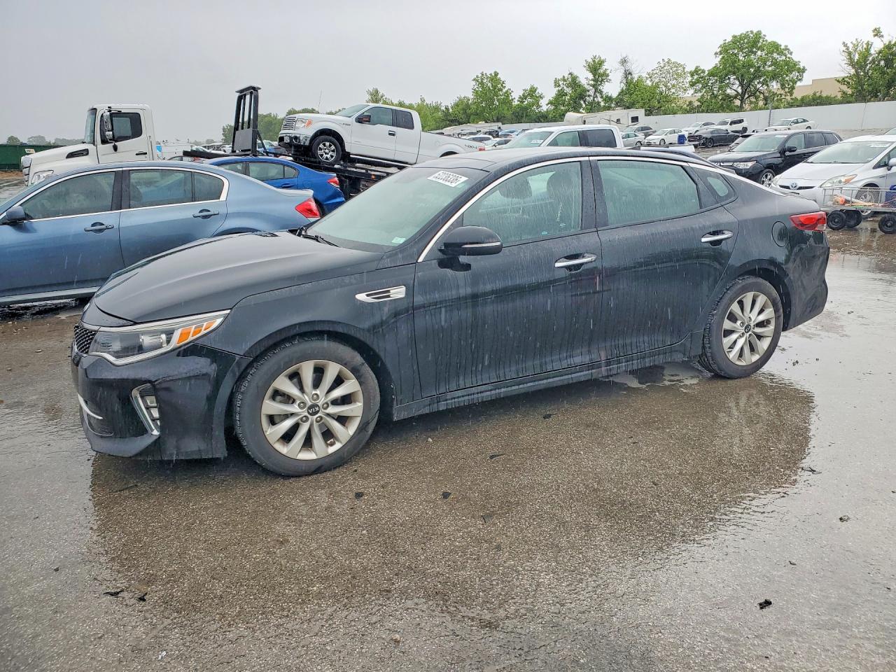 Salvage Kia Optima Image