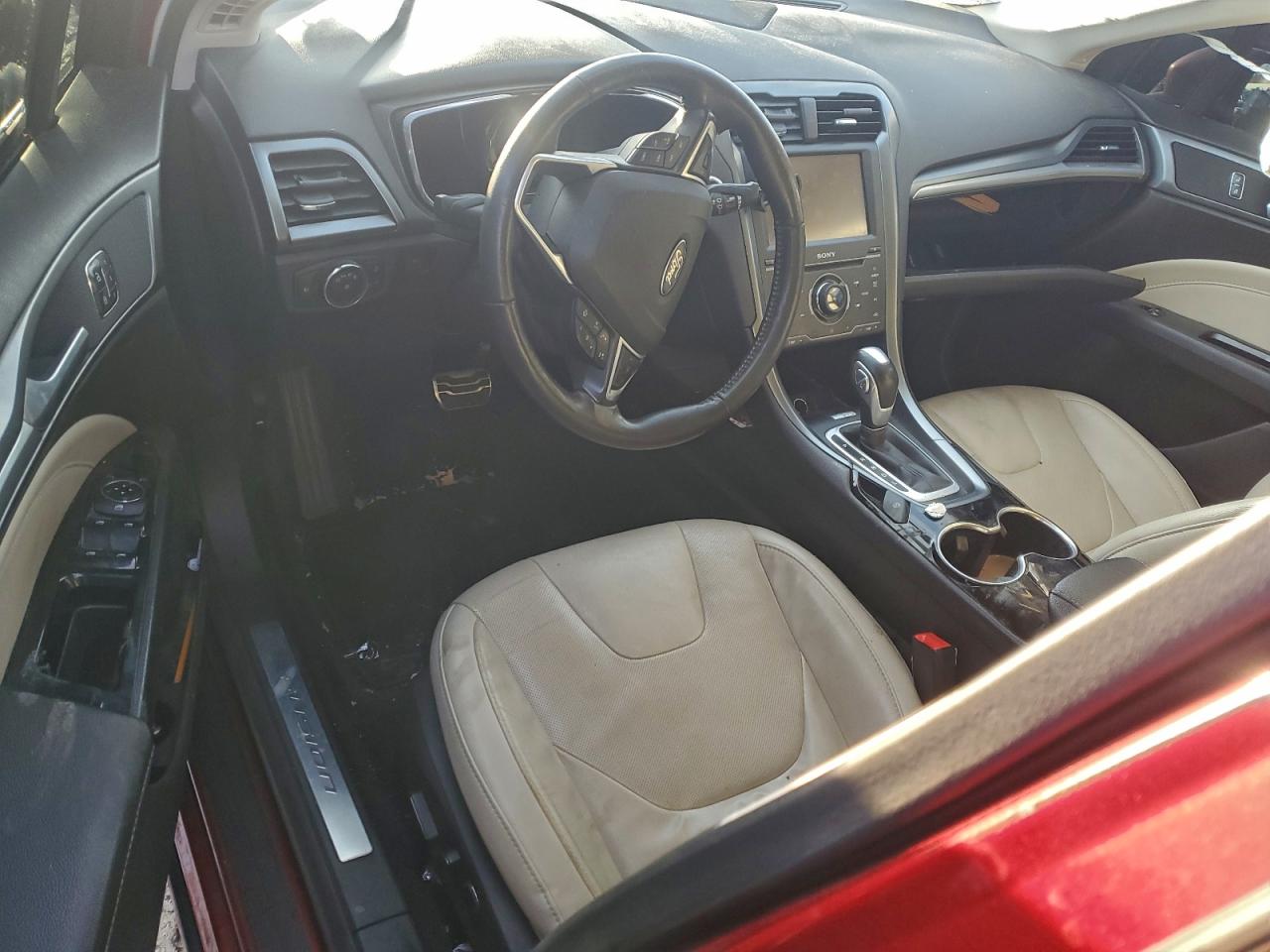Ford Fusion Titanium Hev