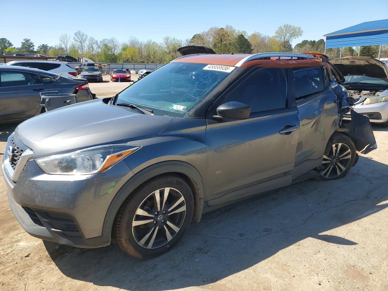 Salvage Nissan Kicks Image