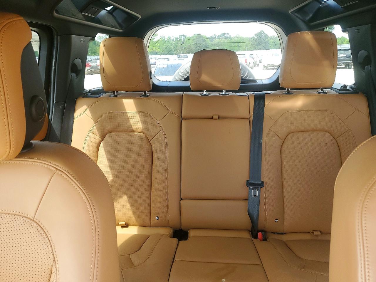 Land Rover Defender 110 S