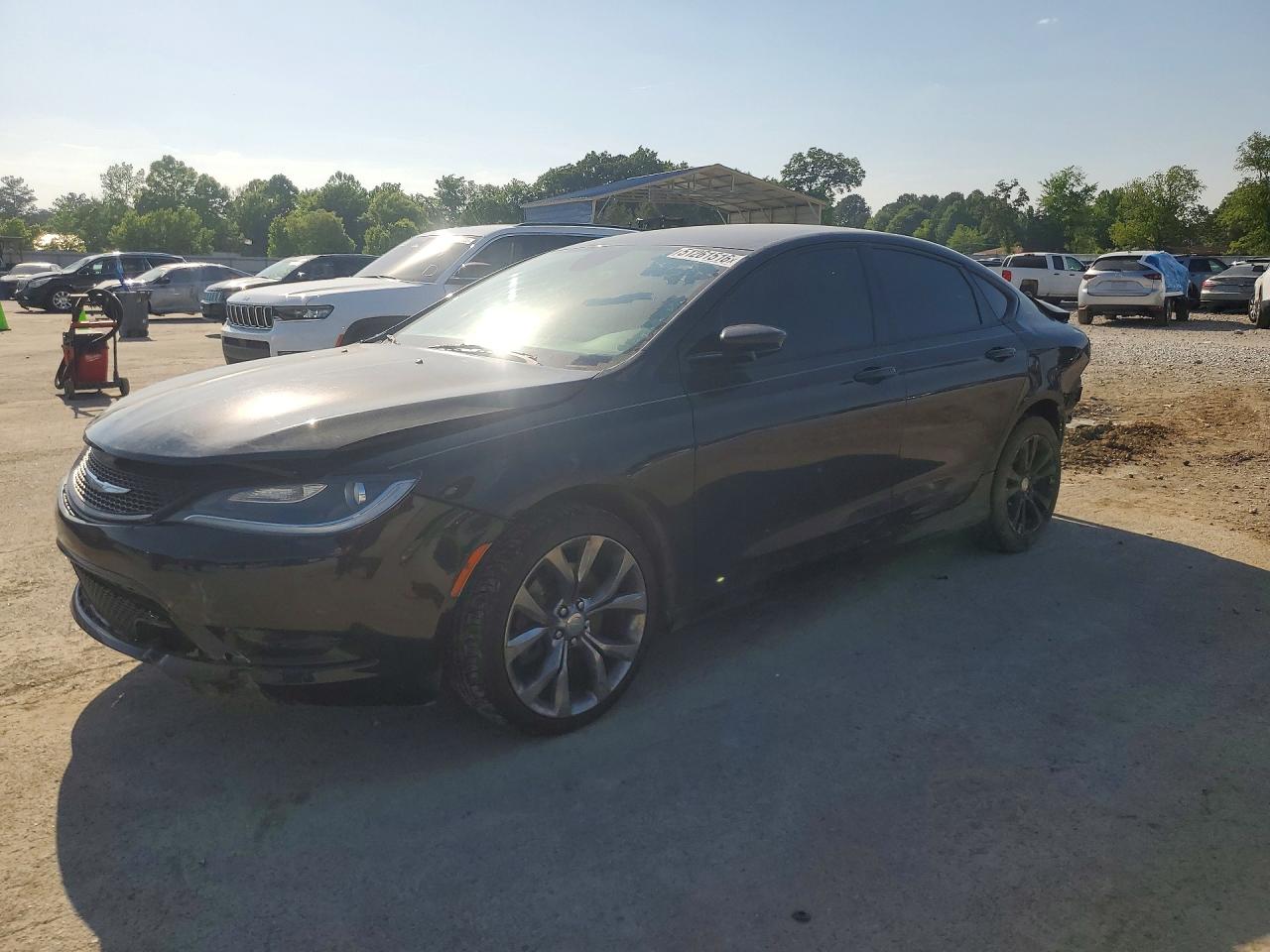 Salvage Chrysler 200 Image