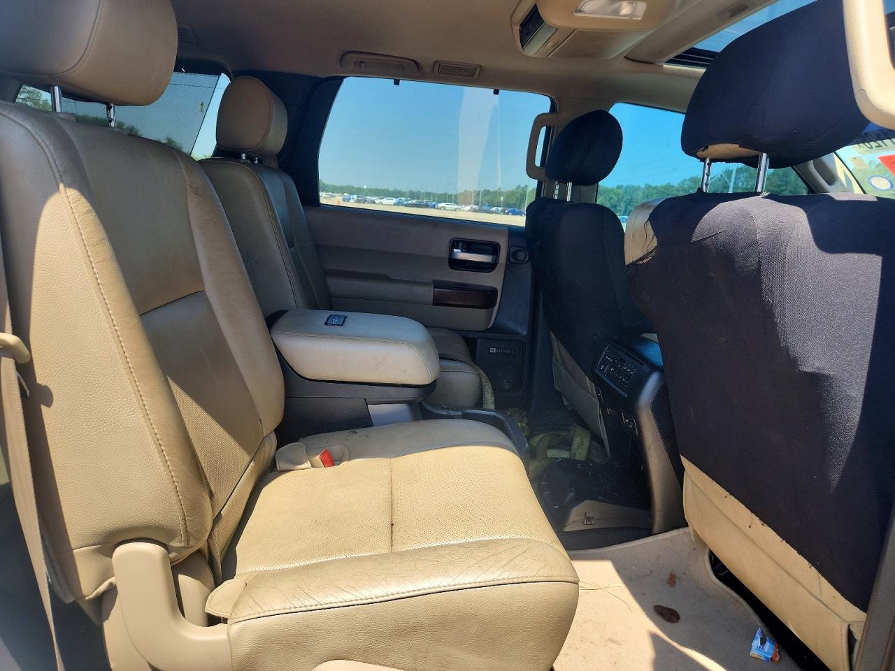Toyota Sequoia Platinum