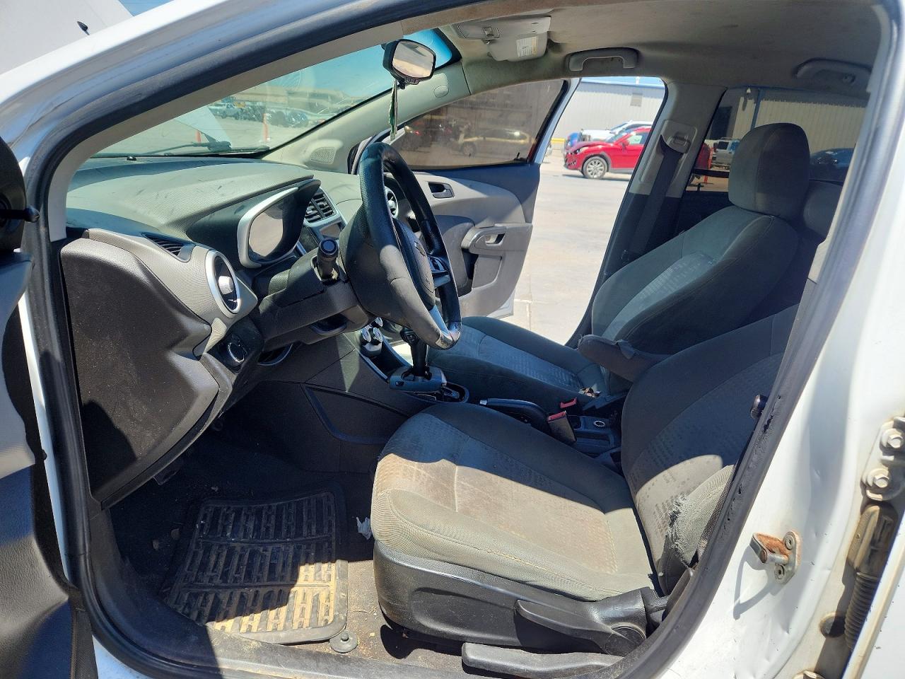 Chevrolet Sonic Ls