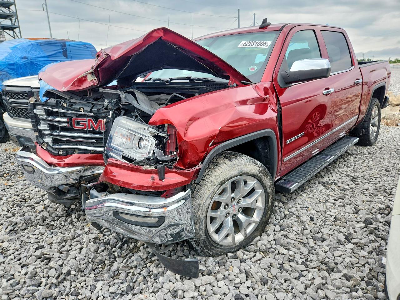 Salvage GMC Sierra Image