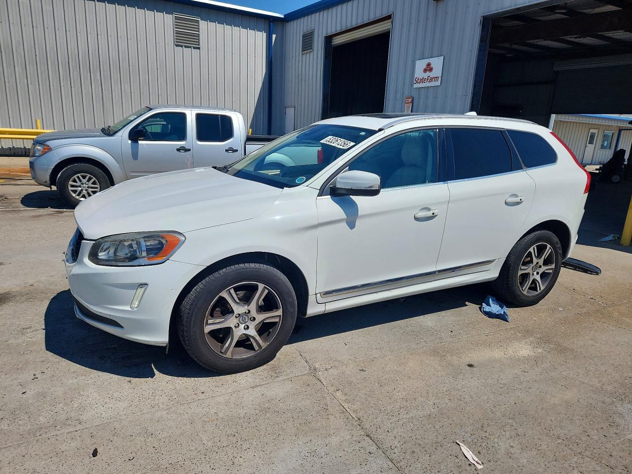Salvage Volvo XC60 Image
