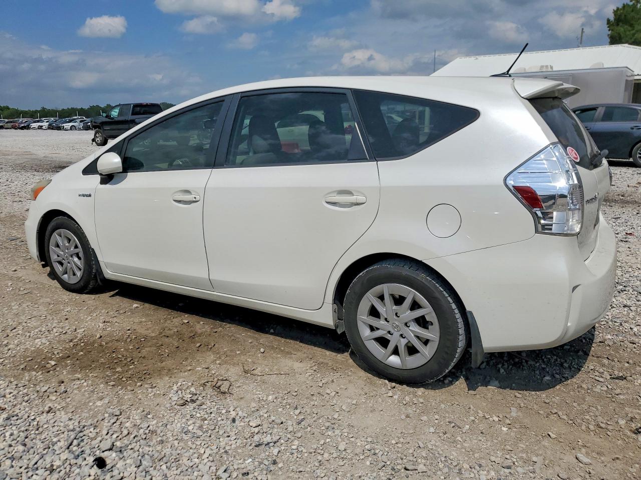 Toyota Prius v Three