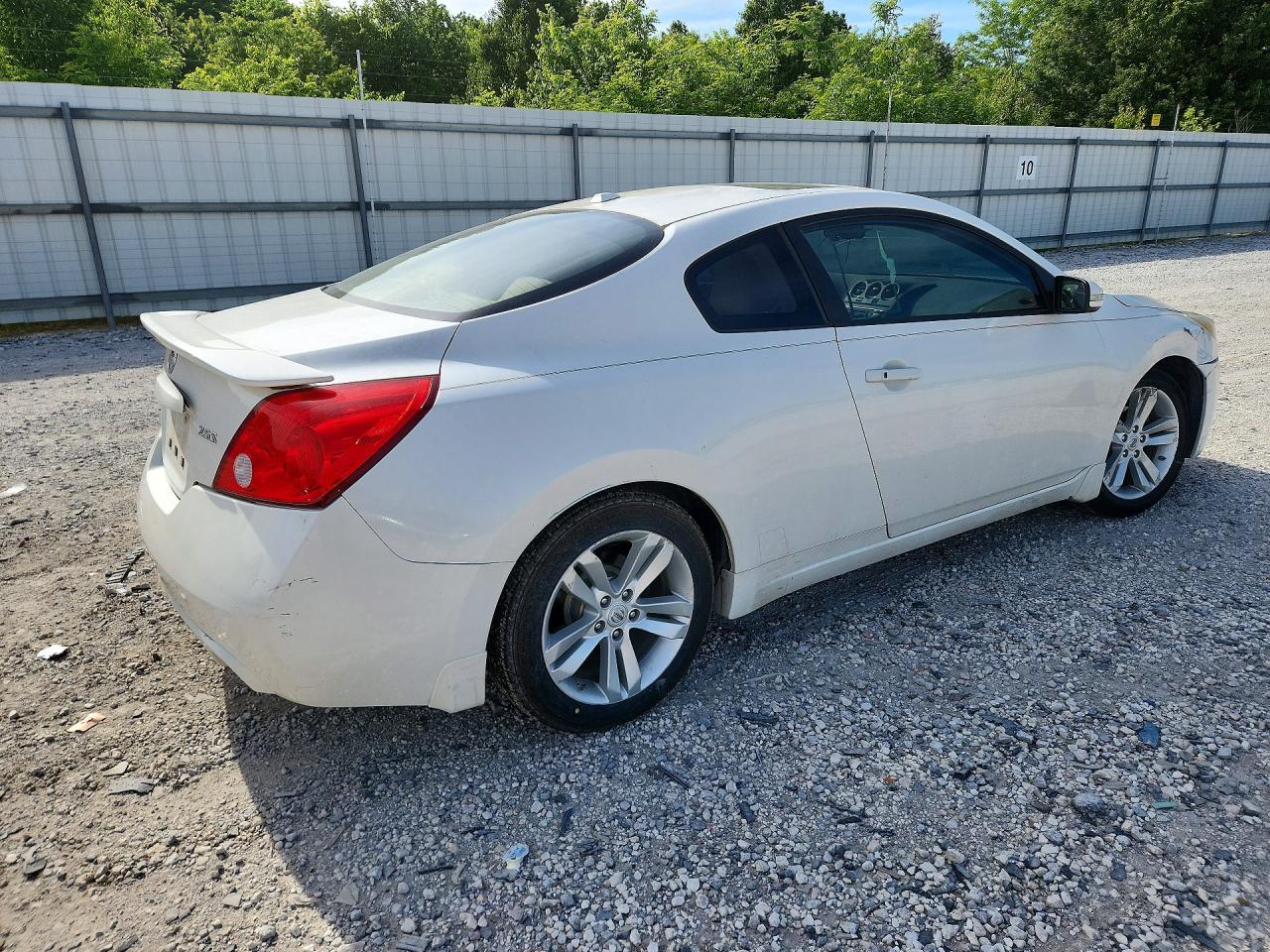 Nissan Altima S
