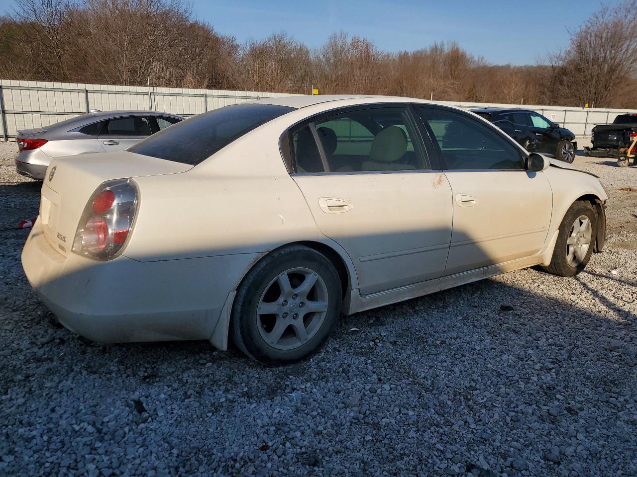 Nissan Altima S