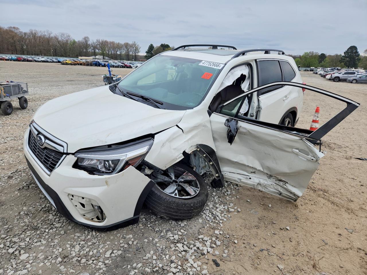 Salvage Subaru Forester Image