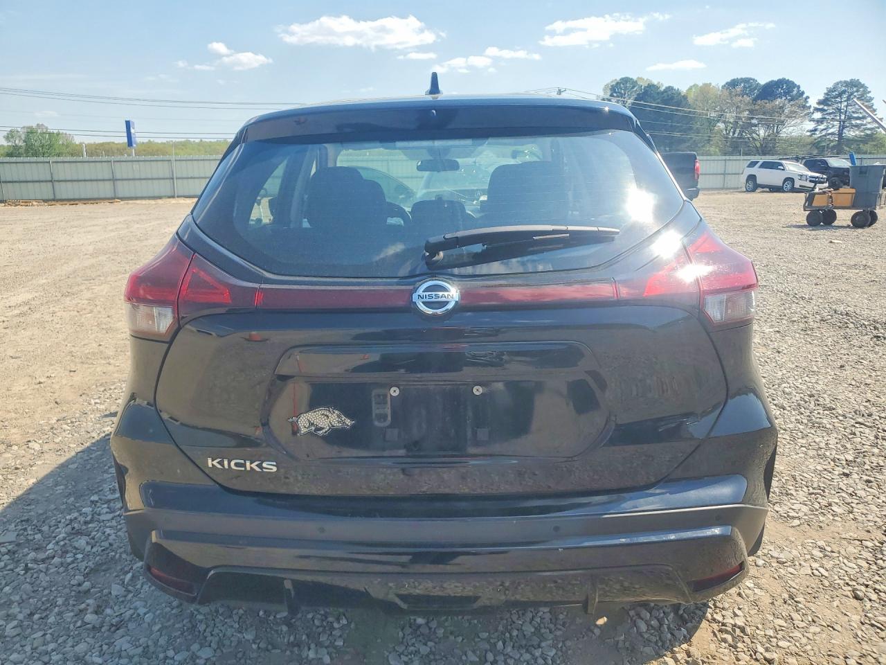 Nissan Kicks S