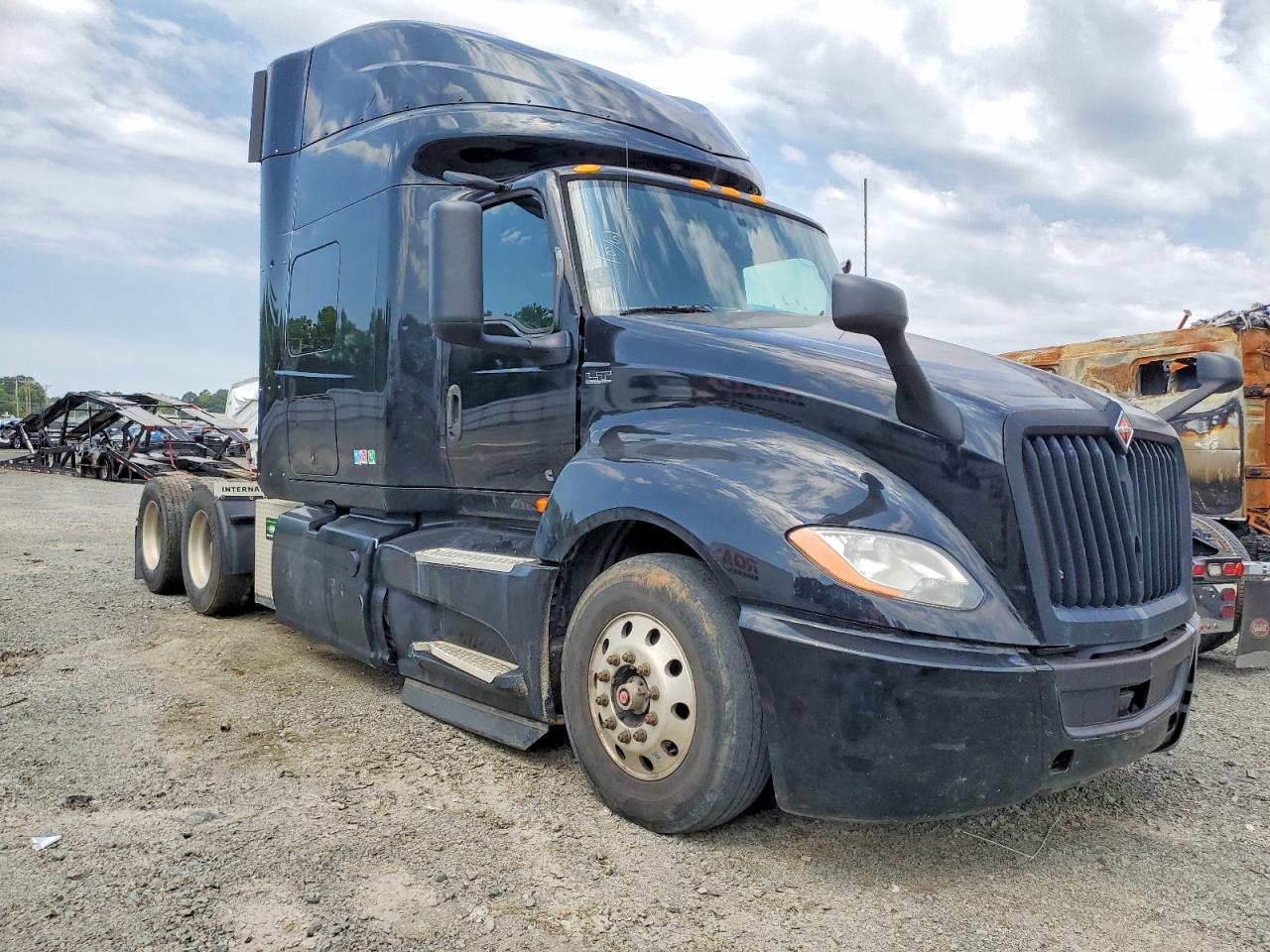 Salvage International Lt625 Image