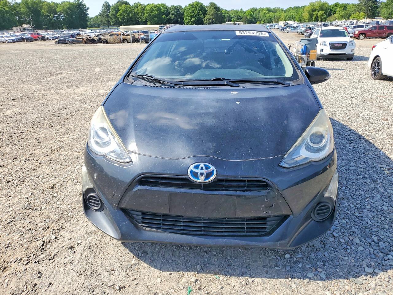 Toyota Prius c Three