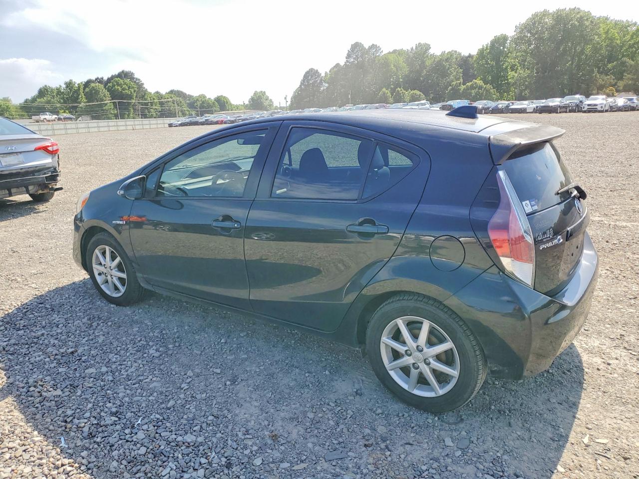 Toyota Prius c Three
