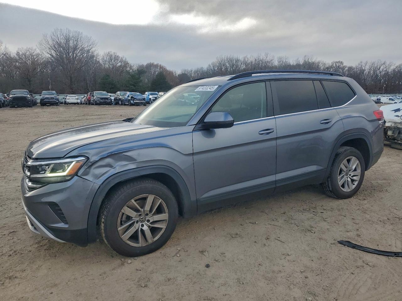 Salvage Volkswagen Atlas Image