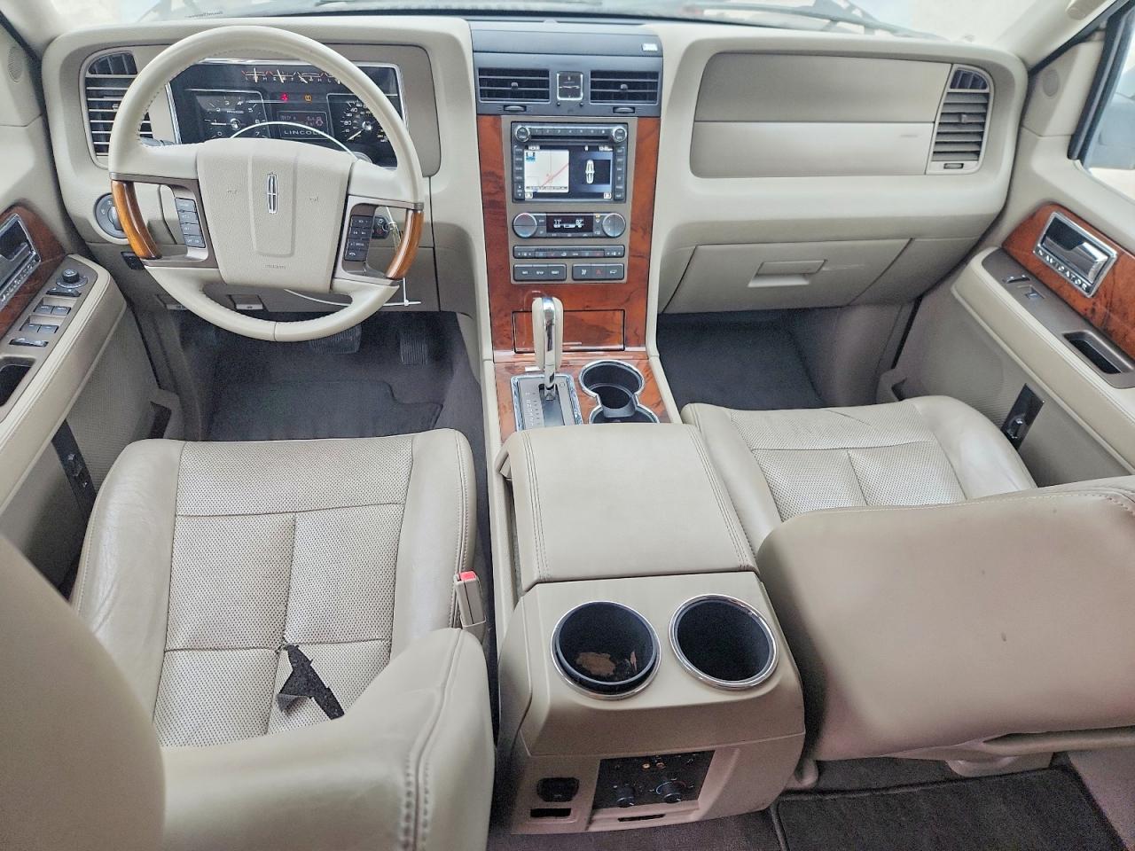 Lincoln Navigator