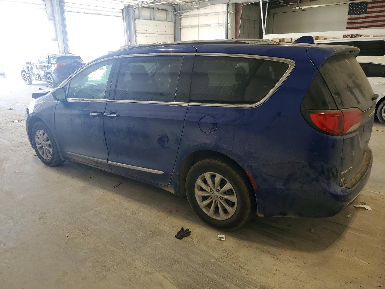 Chrysler Pacifica Touring L