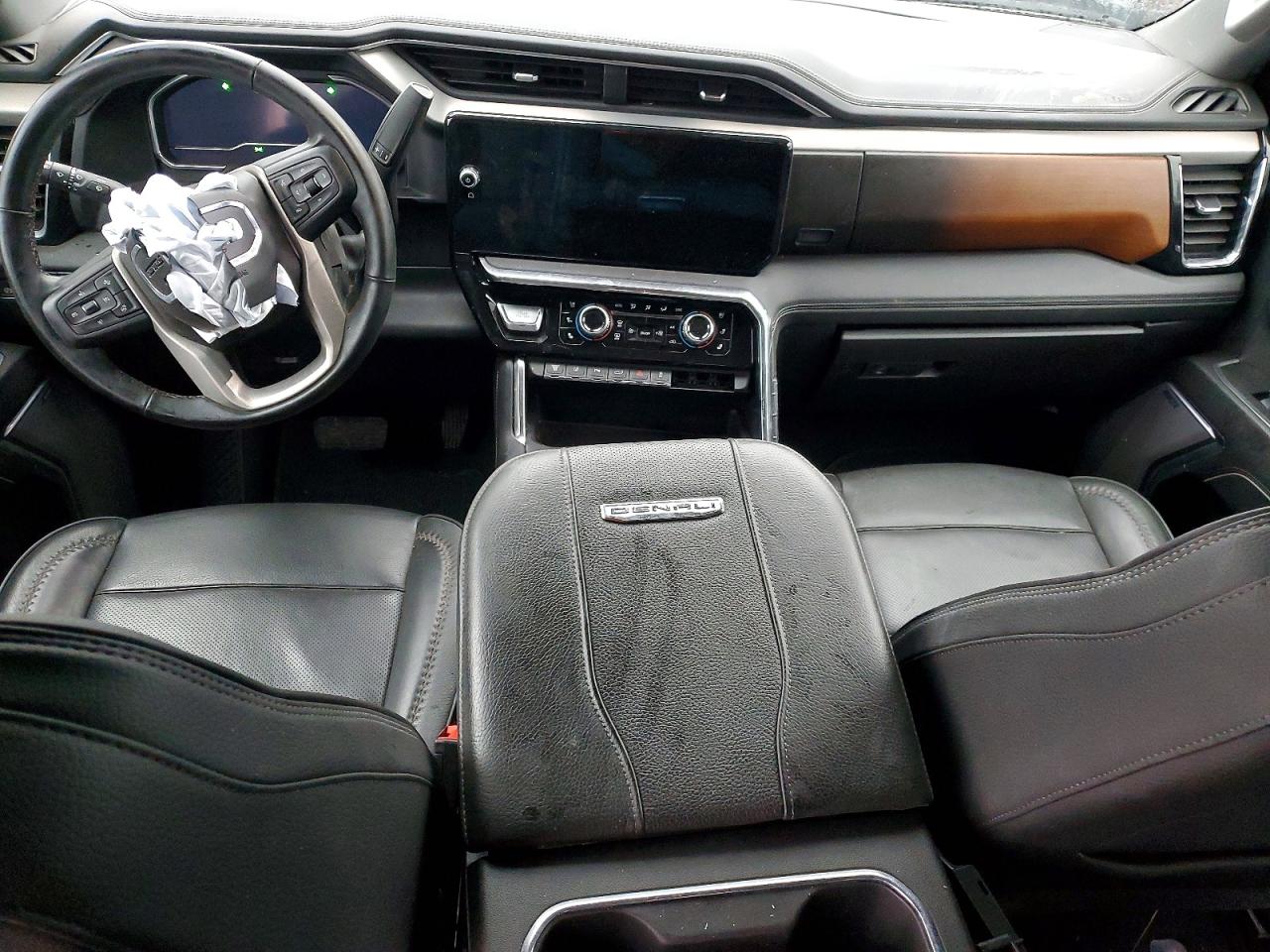 GMC Sierra K3500 Denali