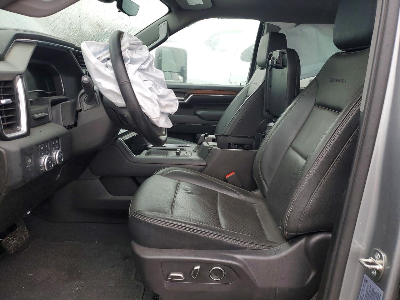 GMC Sierra K3500 Denali