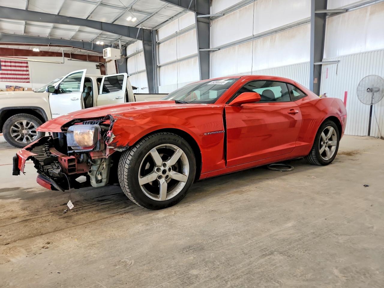 Salvage Chevrolet Camaro Image