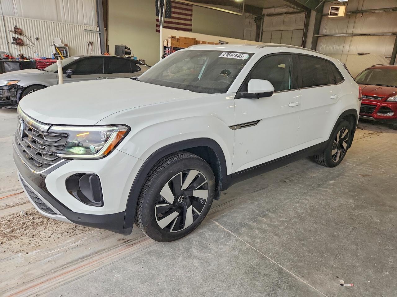 Salvage Volkswagen Atlas Image