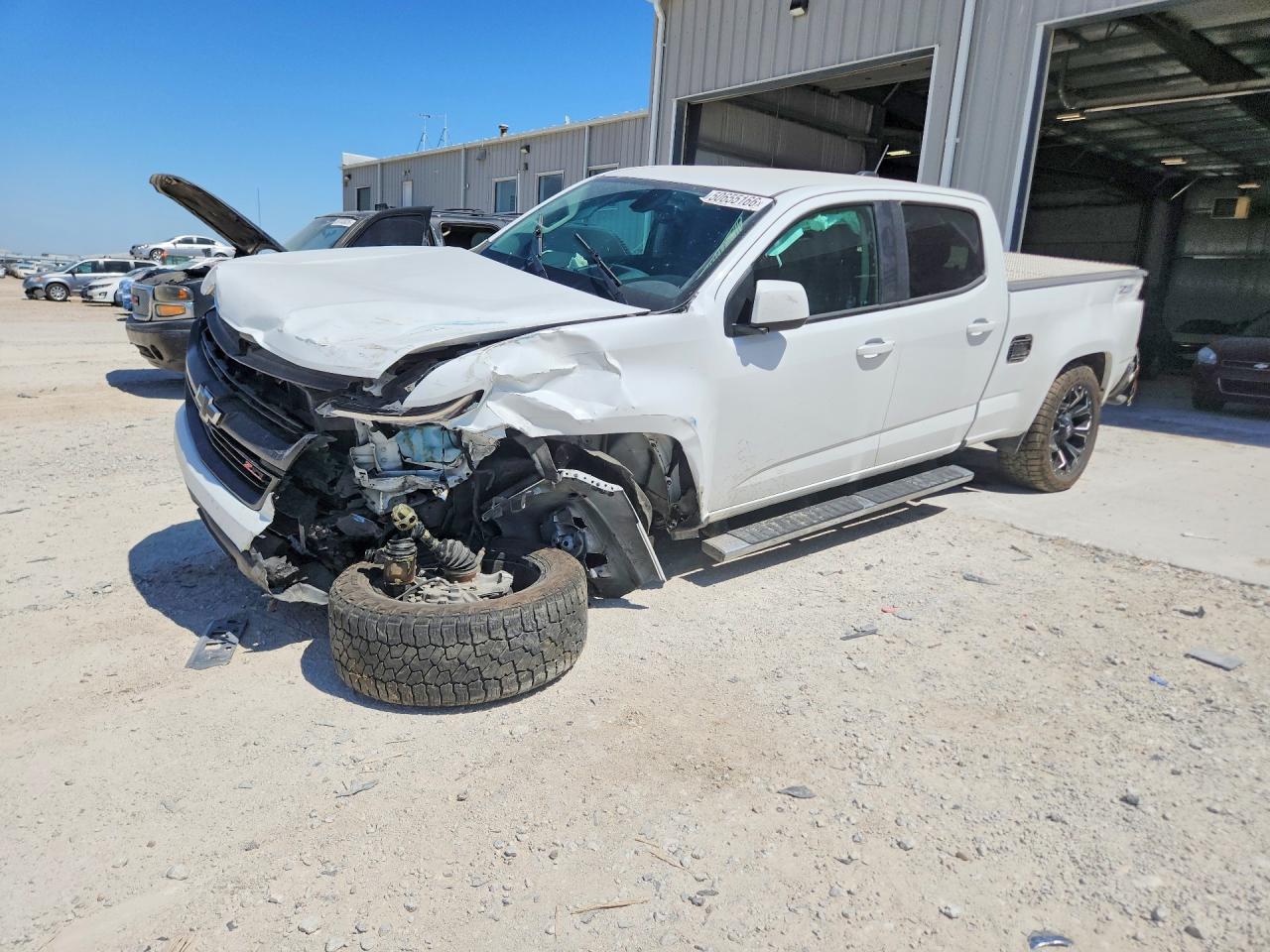 Salvage Chevrolet Colorado Image