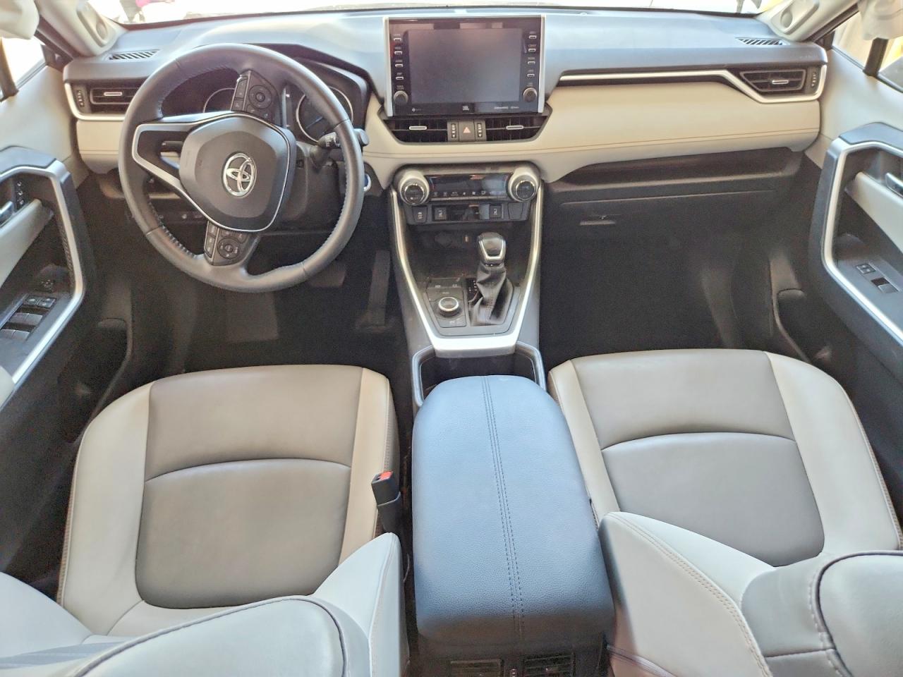 Toyota RAV4 Xle Premium