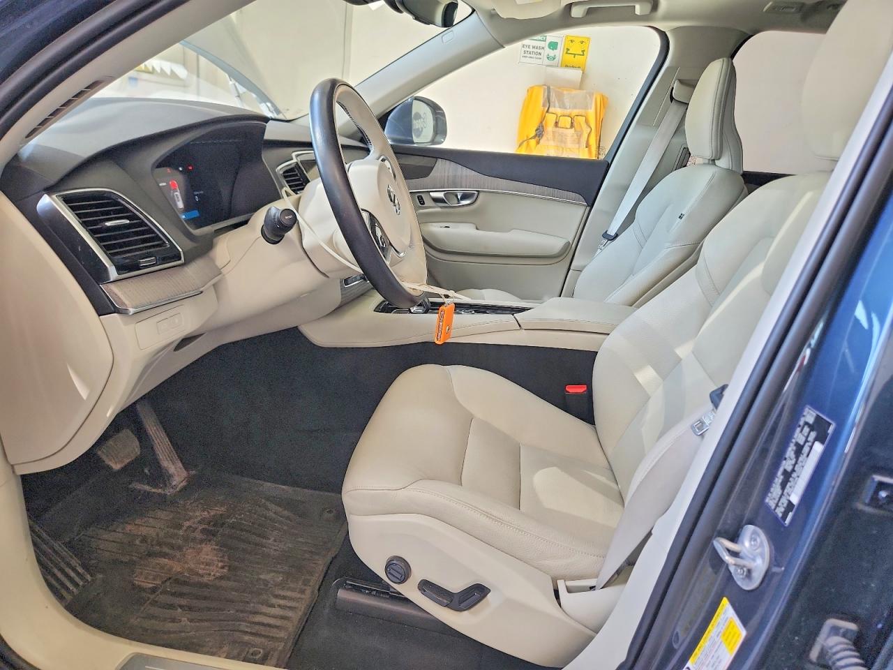 Volvo XC90 Plus