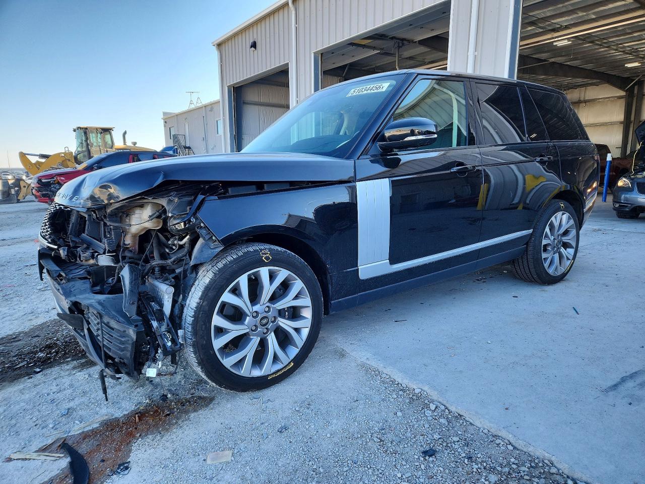 Salvage Land Rover Range Rover Image