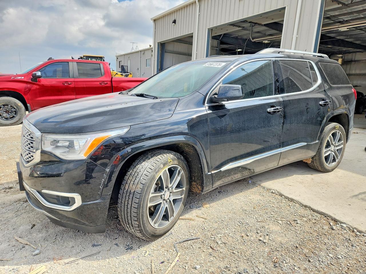 Salvage GMC Acadia Image