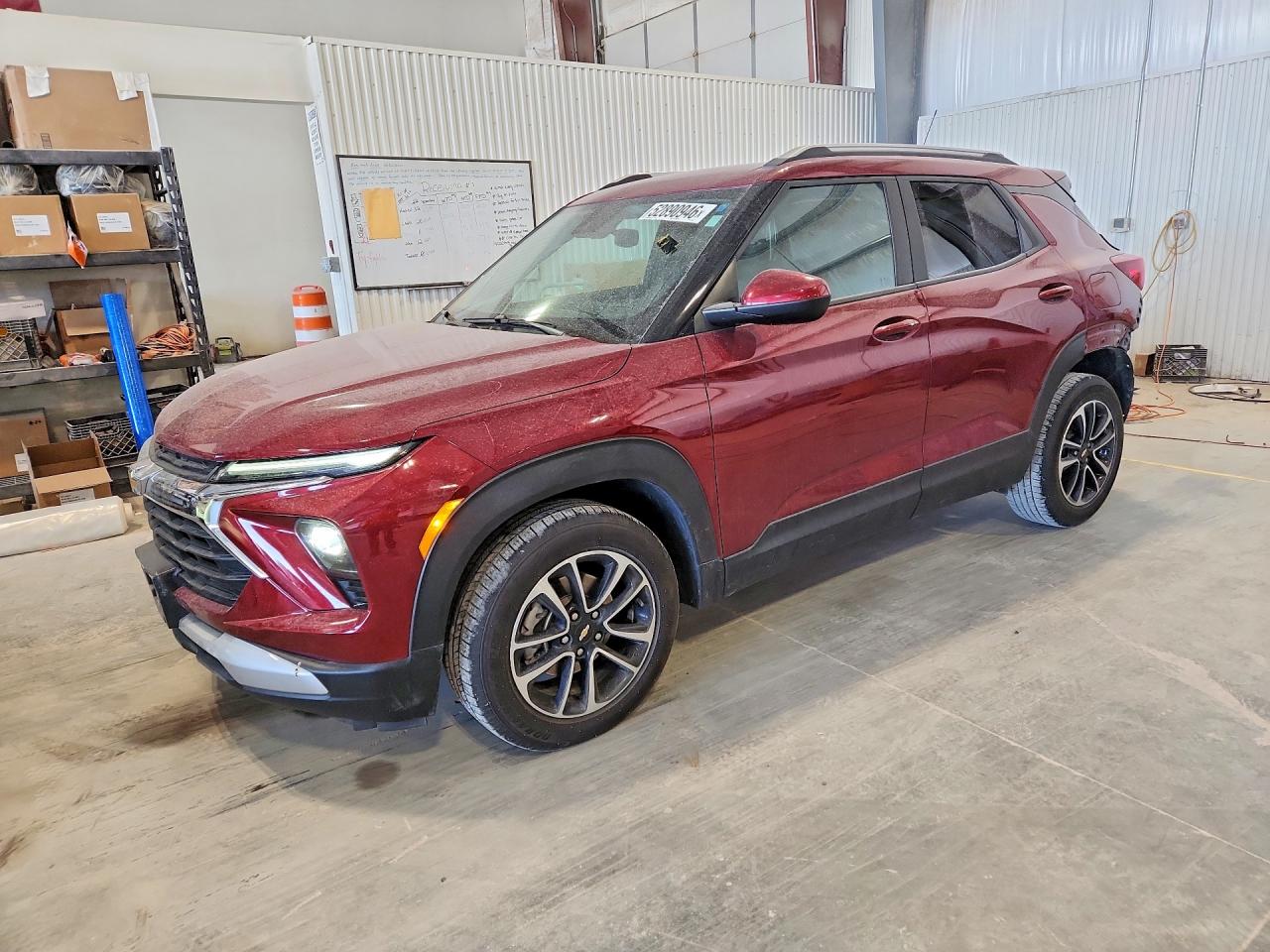 Salvage Chevrolet Trailblaze Image