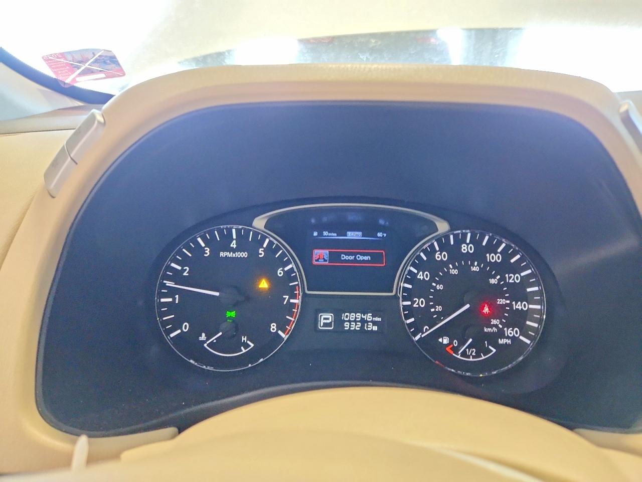 Nissan Pathfinder S