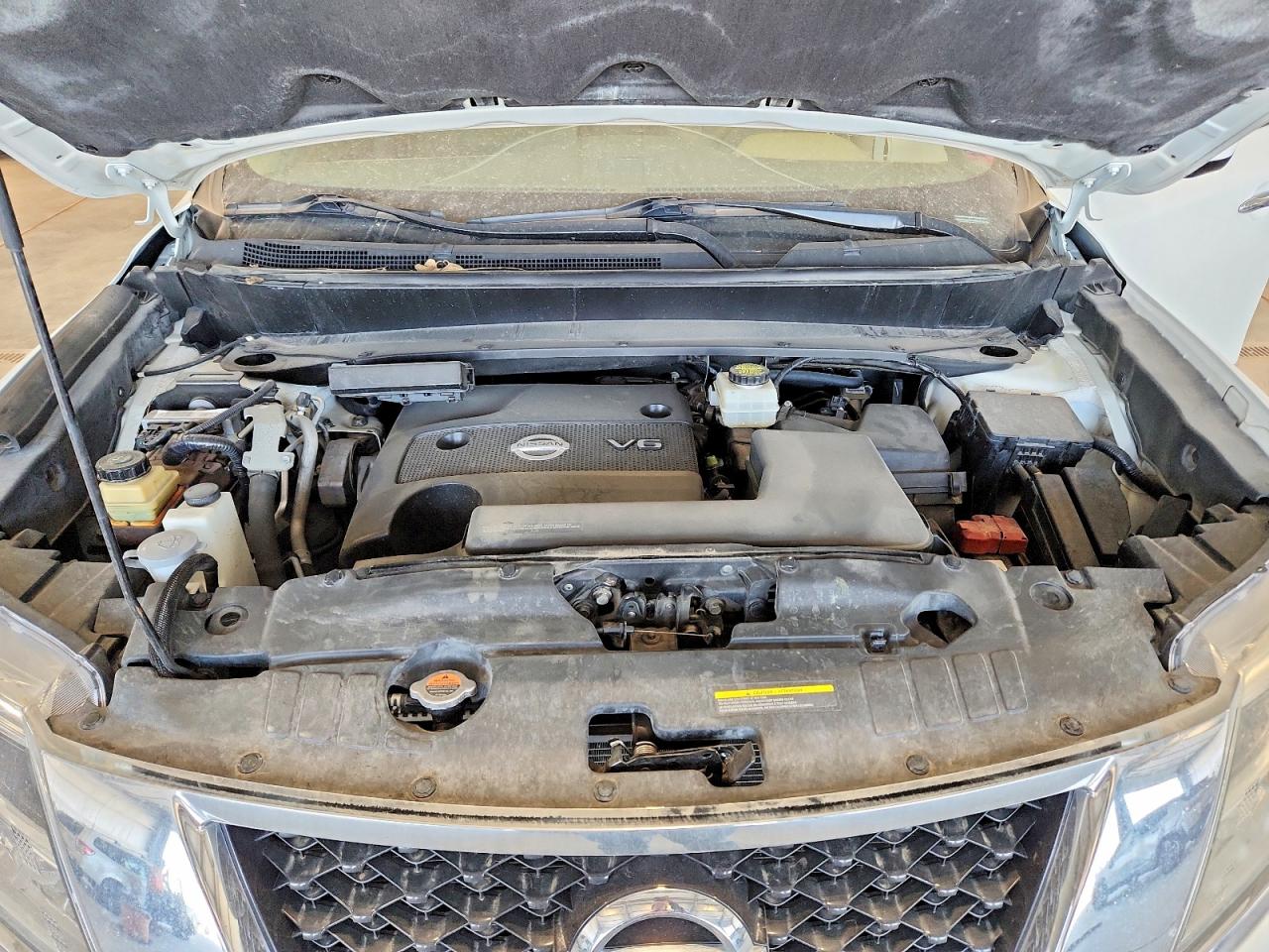 Nissan Pathfinder S