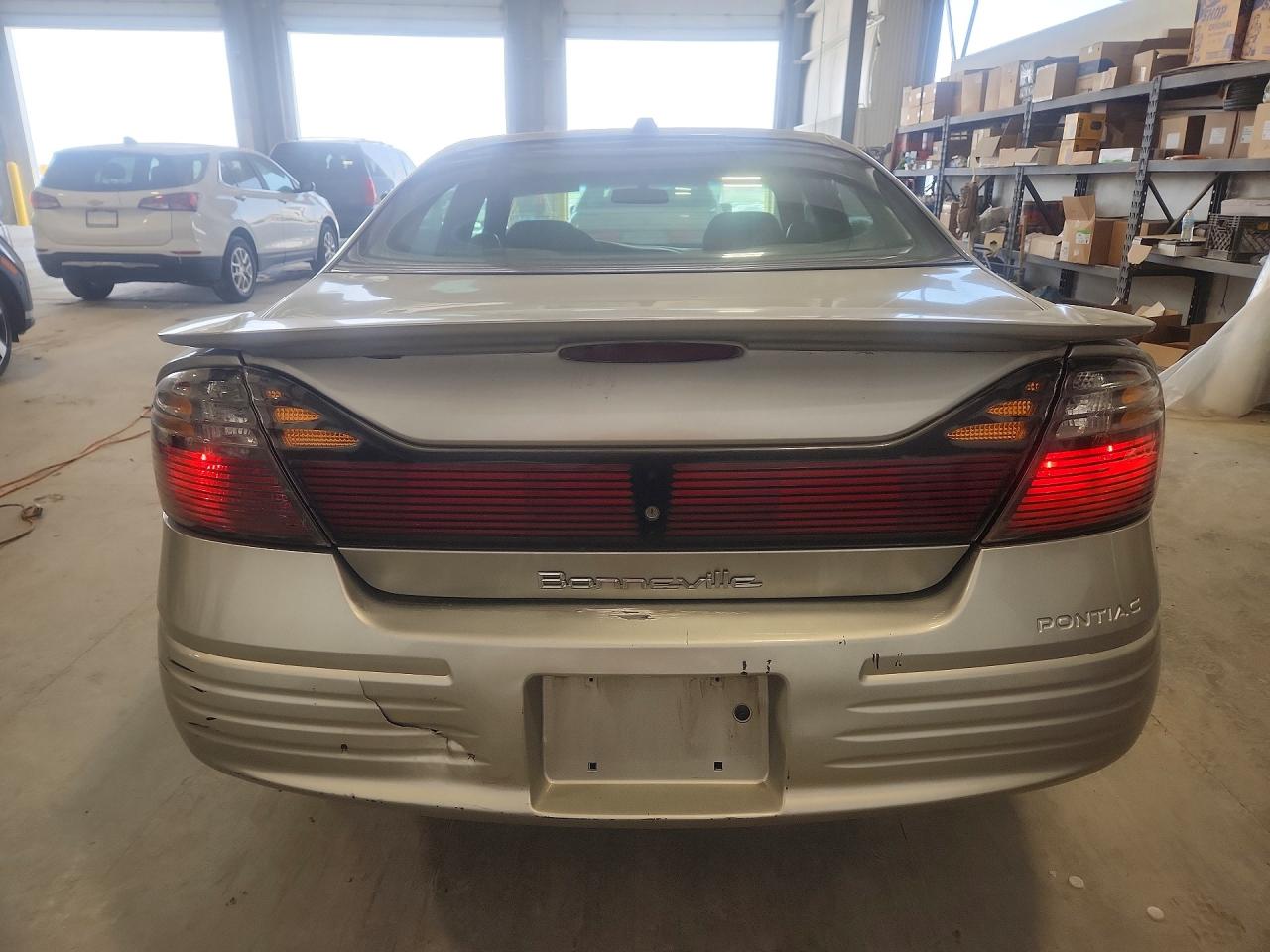Pontiac Bonneville Se