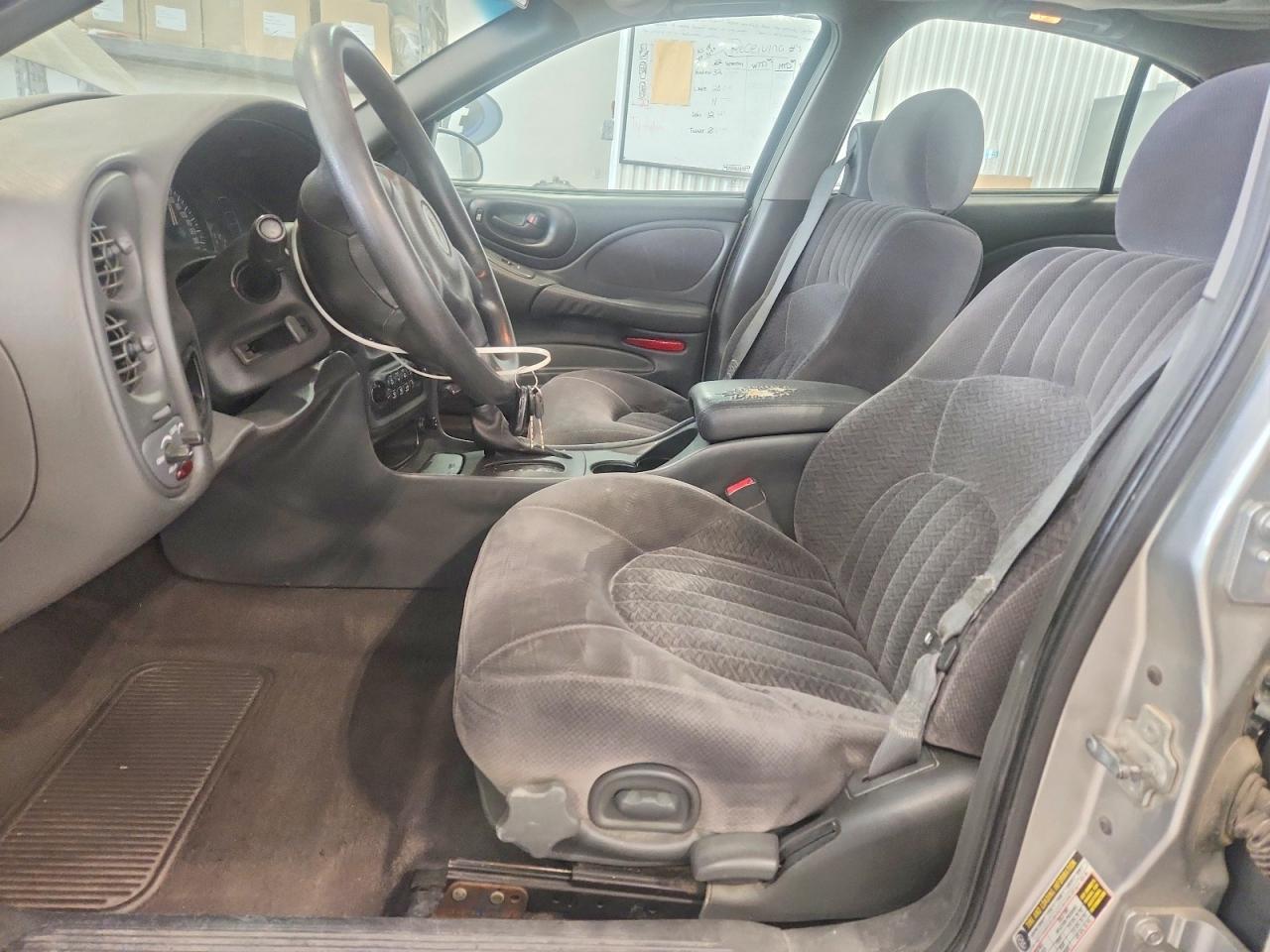 Pontiac Bonneville Se